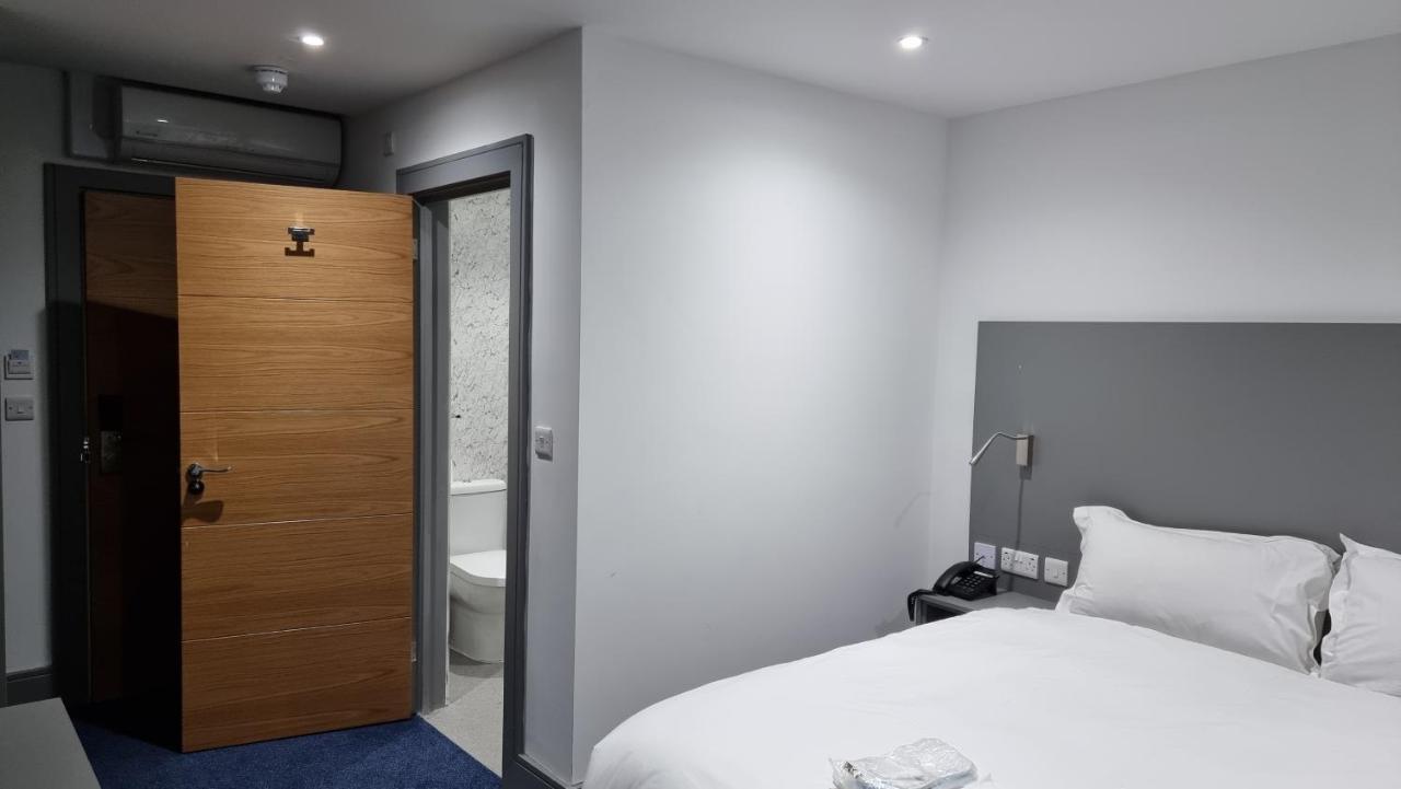 Dreams Hotel - Park View Barking  Exteriör bild